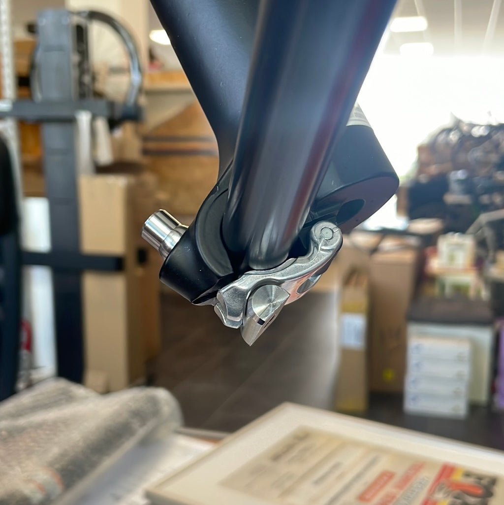 GABELACHSE QR20 - RH KIT 2004