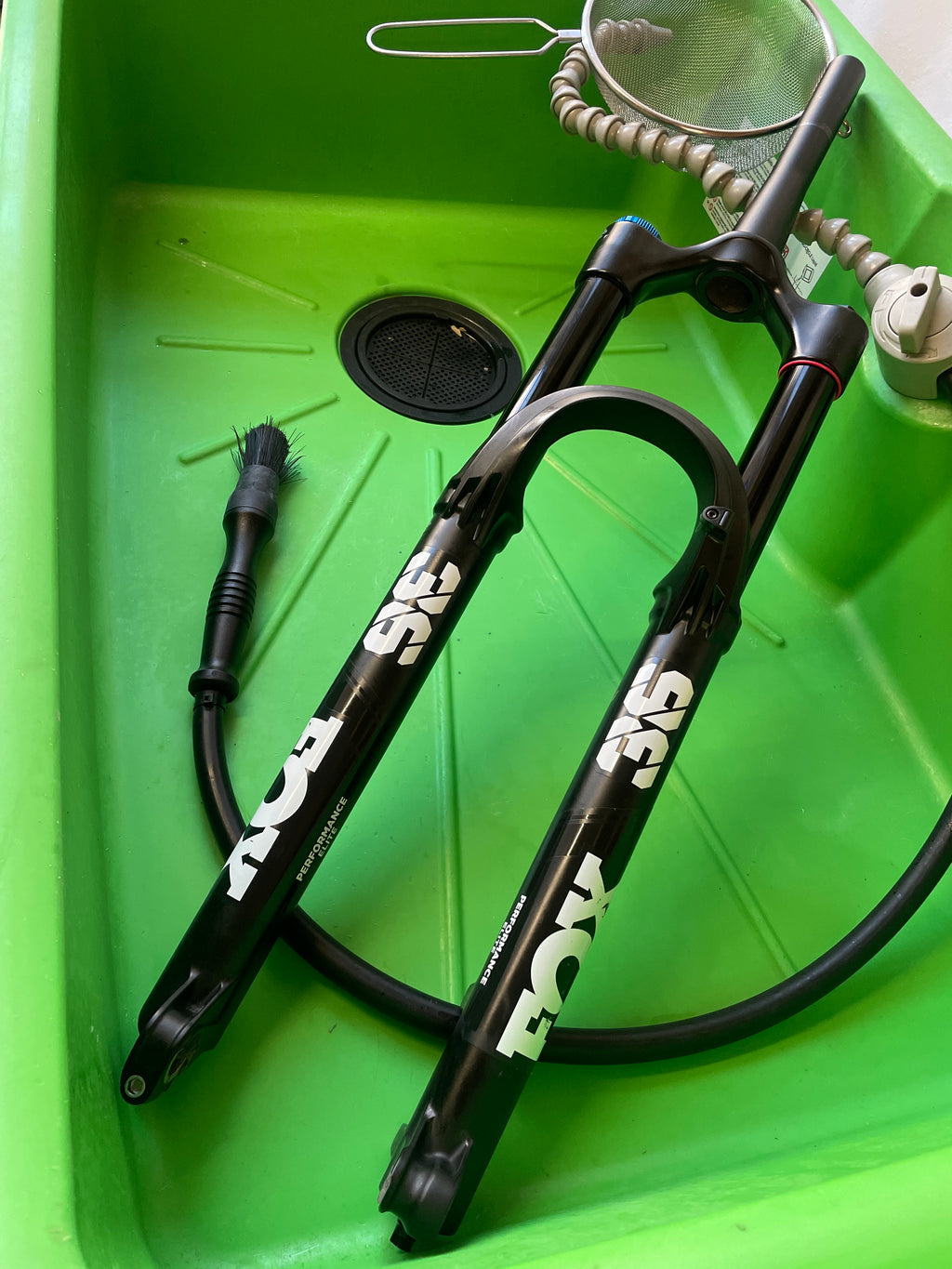 Fox Racing Shox Fork Service: Expert Maintenance for Peak Performance - BSB Bicycle Suspension Berlin