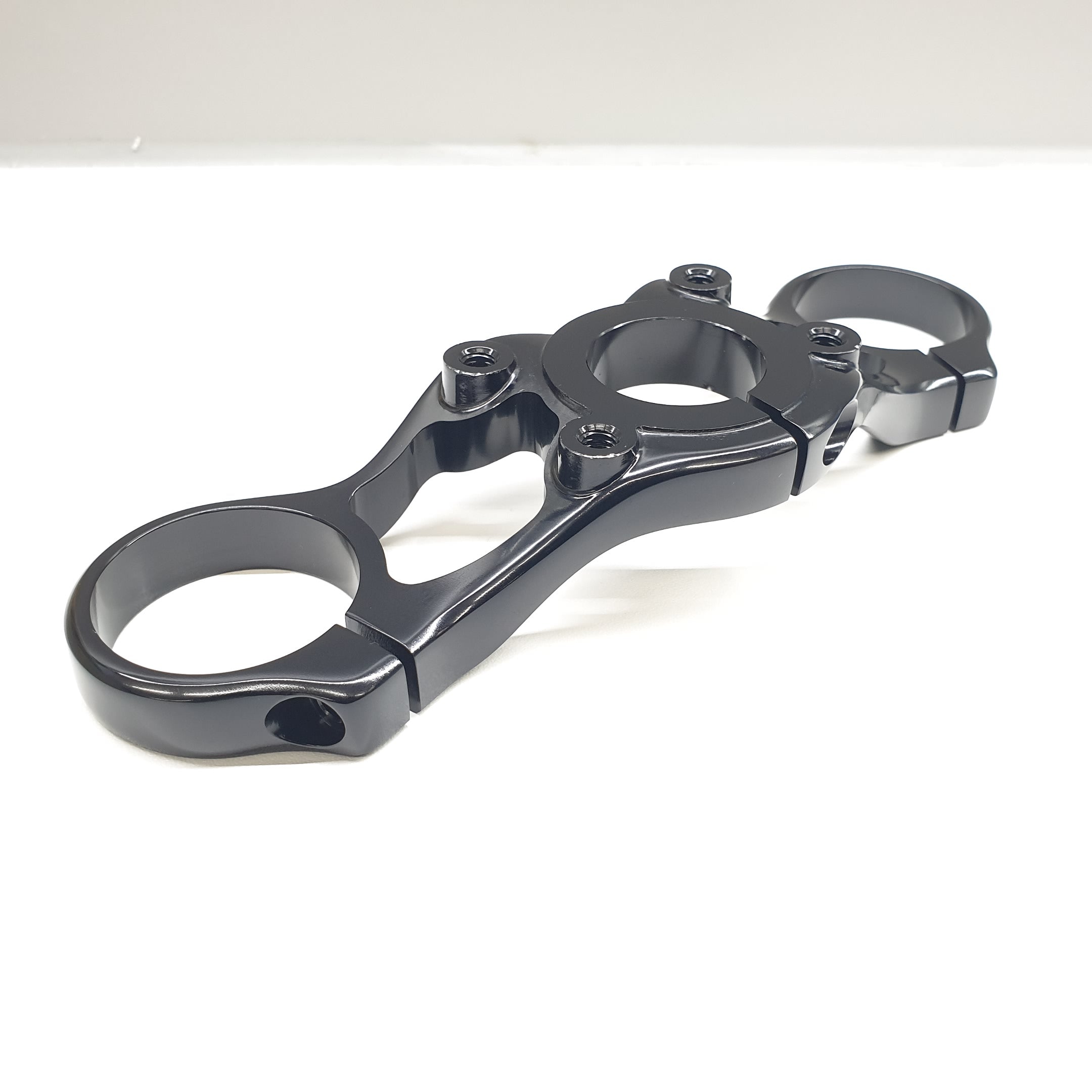 OBERE KRONE 38/GBLK/888 4 LÖCHER 501629 Lackkratzer vorhanden