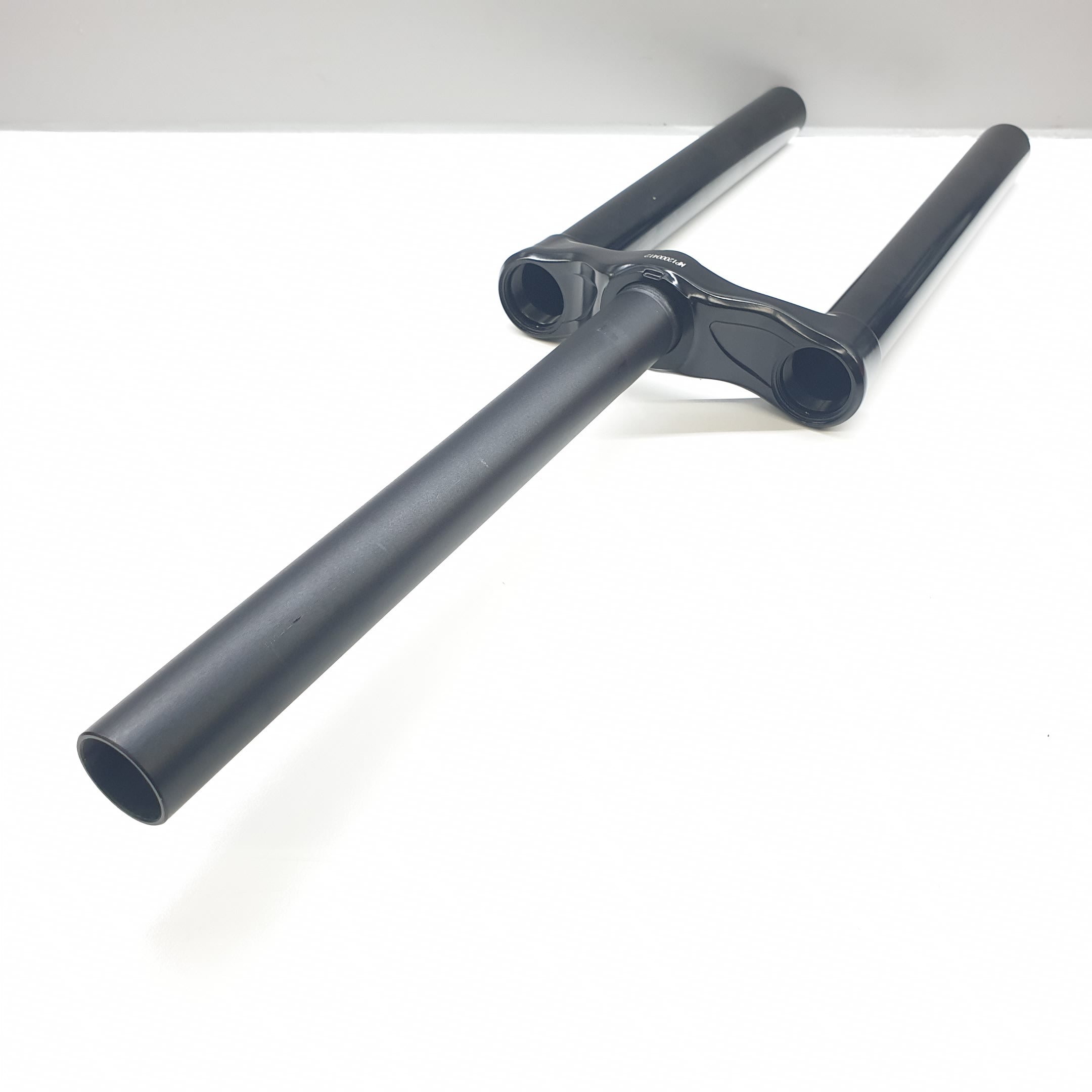 CSU XC 32BLK120/TS/ALSTR/BLK/29IN LR - BSB Bicycle Suspension Berlin