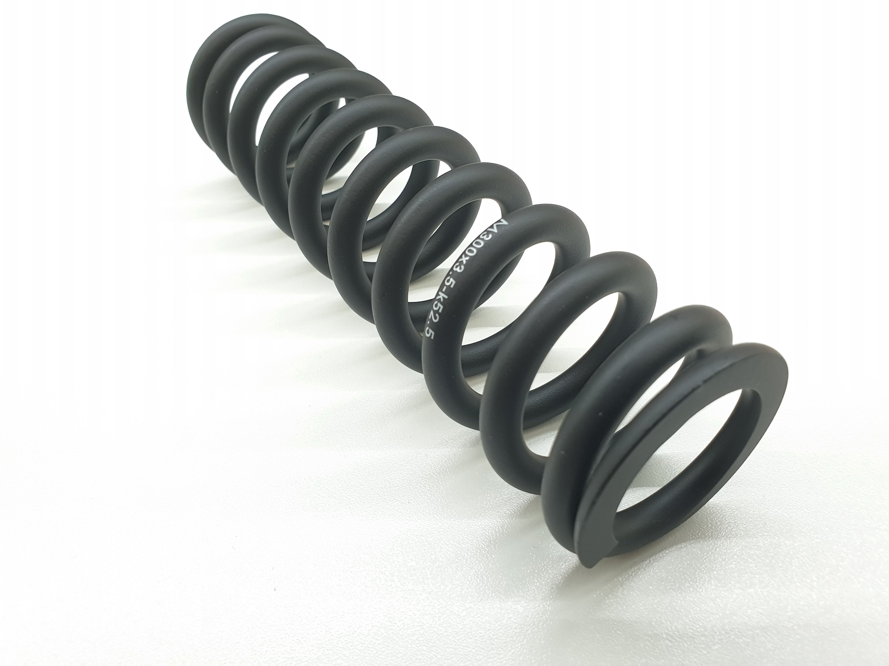 HINTERE STAHLFEDER 300LBS/IN 3,50"-89MM - FBLK