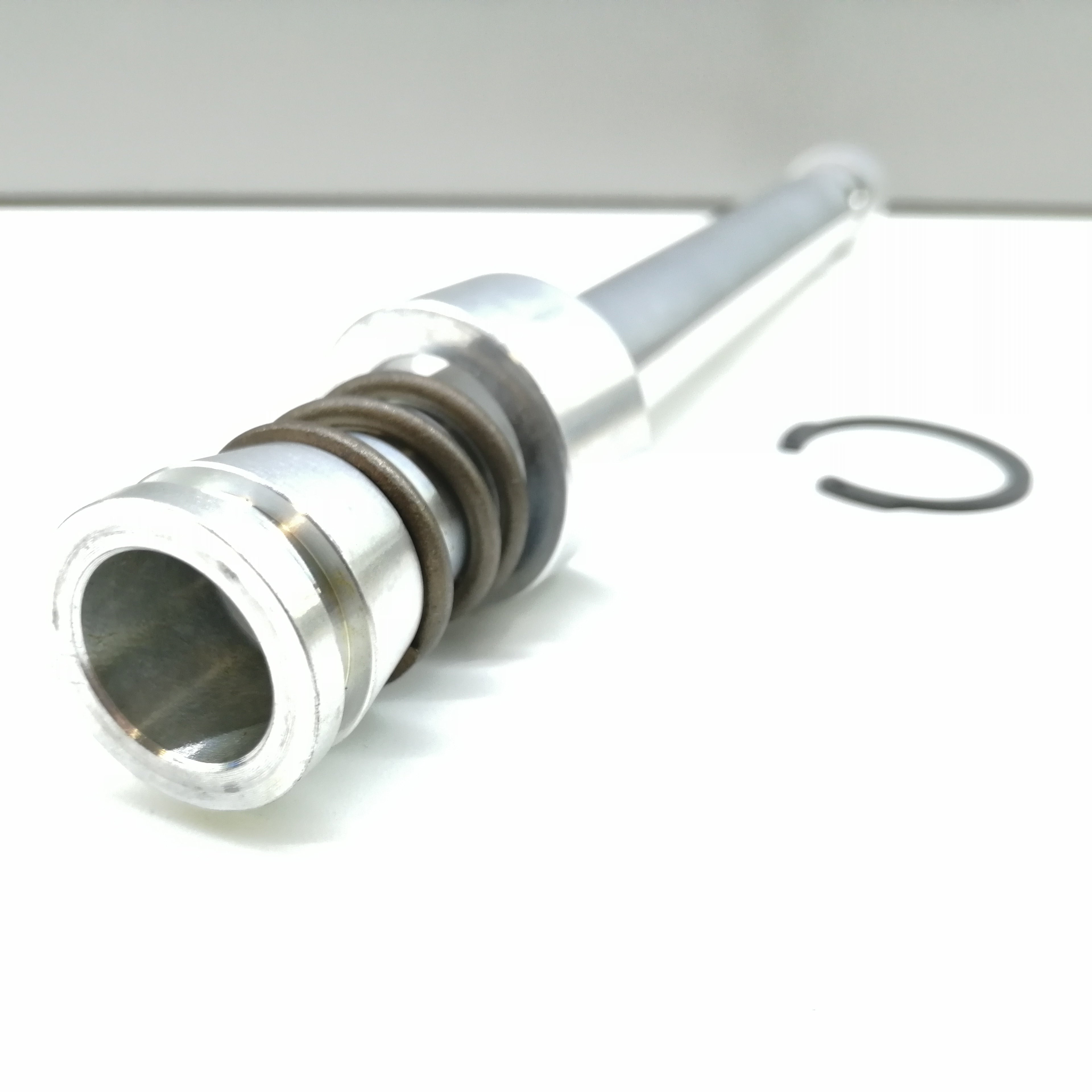 KOLBENSTANGENFEDER 888 RC3